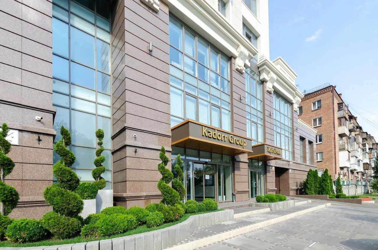 Petrovdom In Luxury Apartments At 68 Zhylyanska Street,38 Perlyna Kyiv