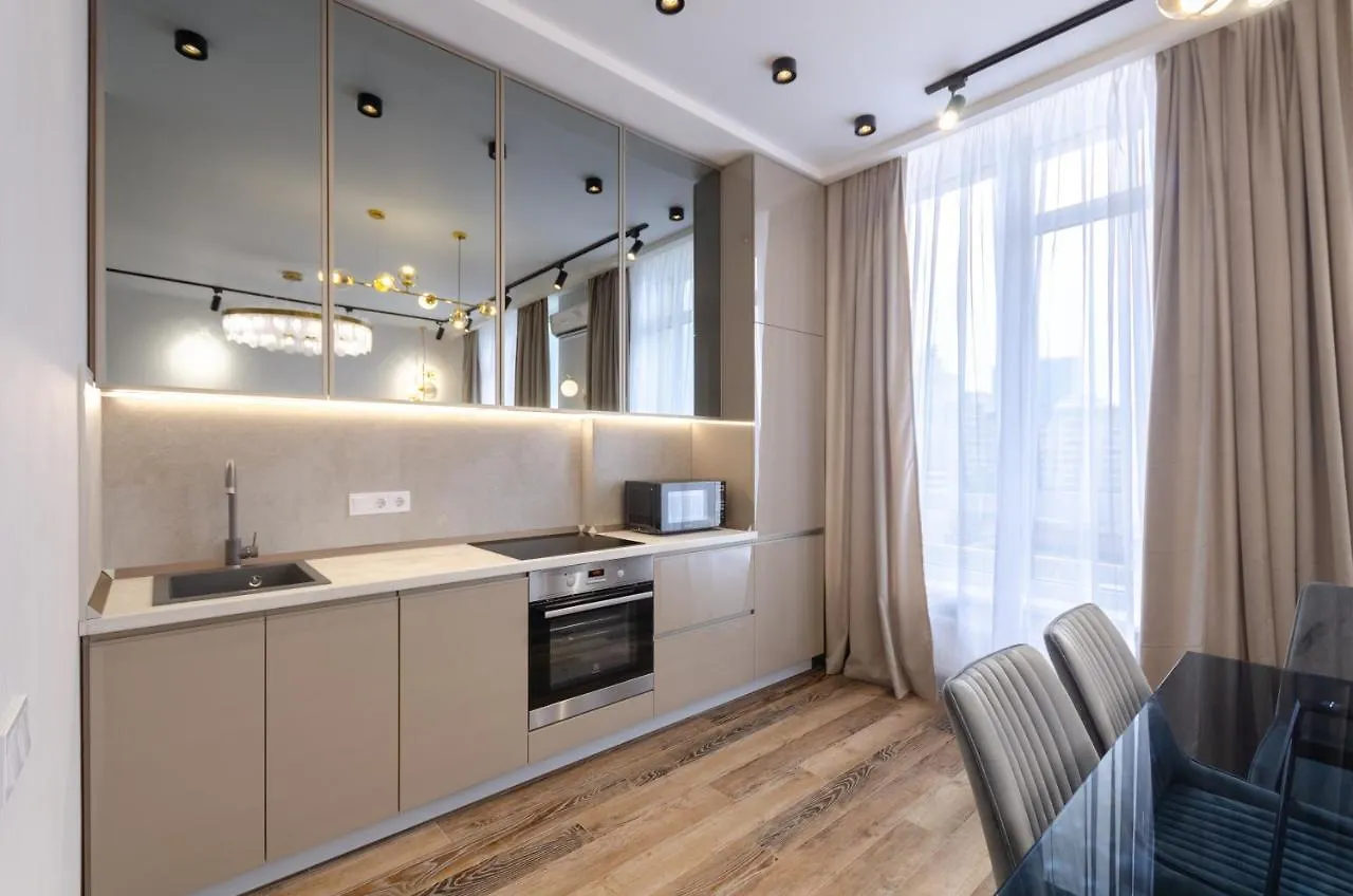 Petrovdom In Luxury Apartments At 68 Zhylyanska Street,38 Perlyna Kyiv
