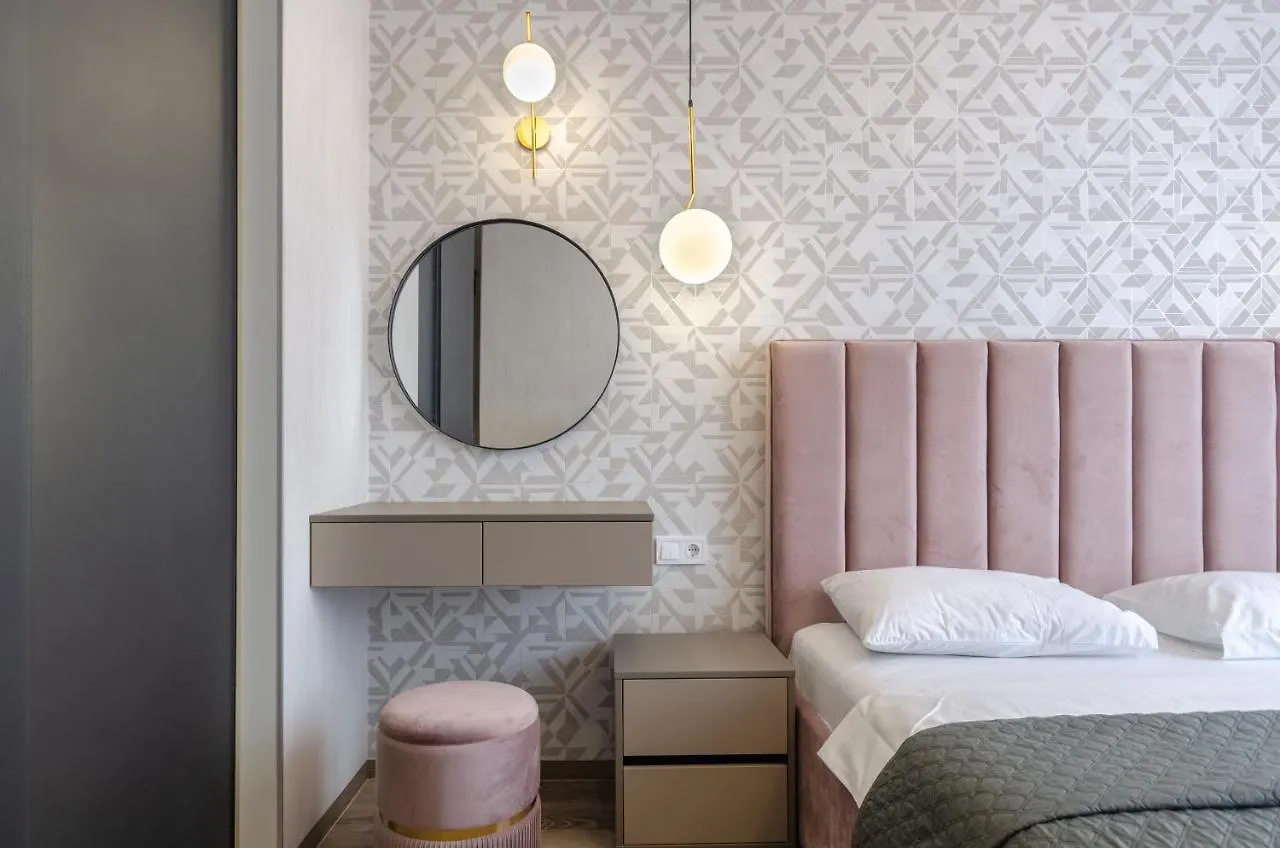 Petrovdom In Luxury Apartments At 68 Zhylyanska Street,38 Perlyna Kyiv
